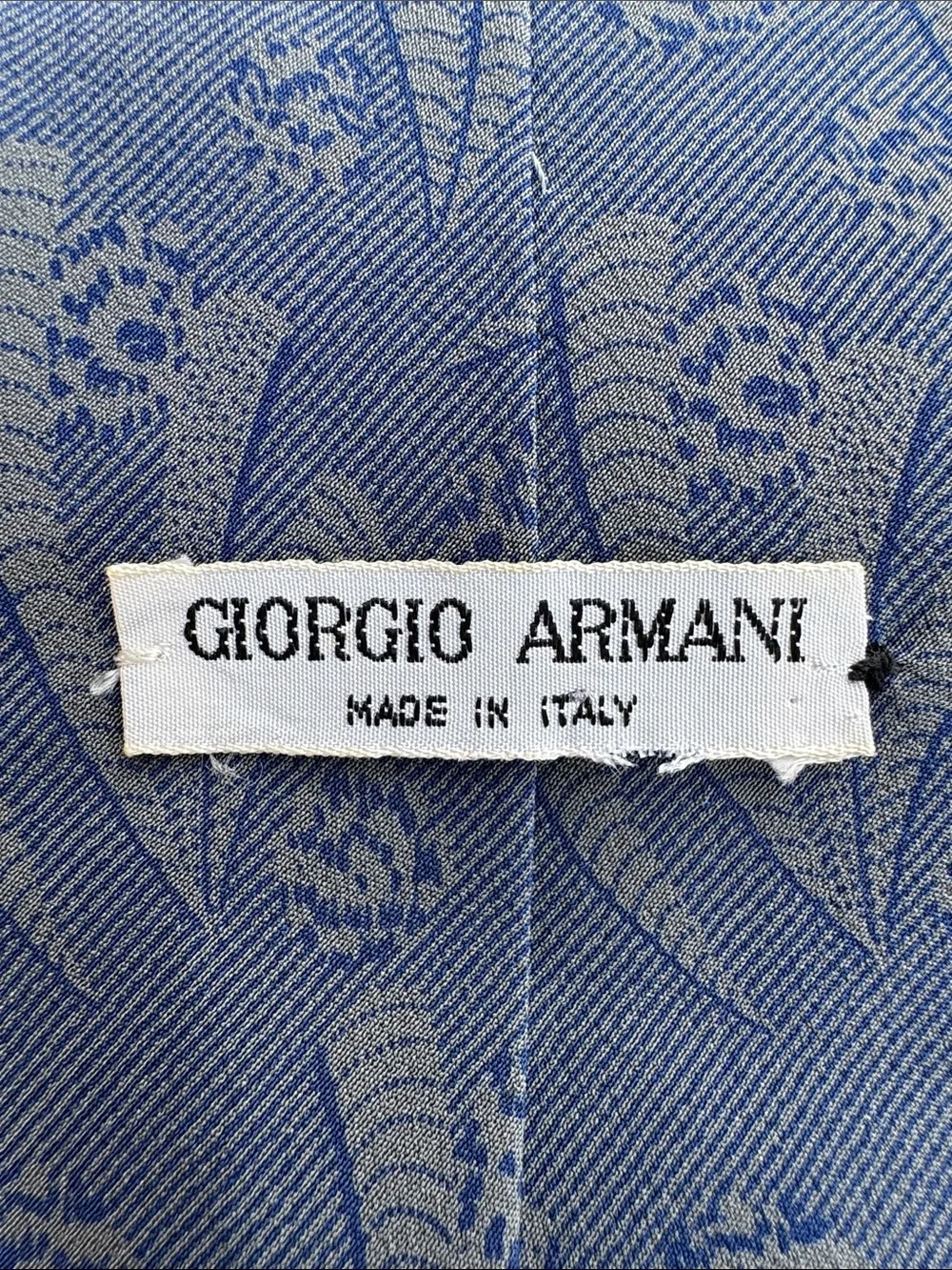VTG Giorgio Armani Navy Blue Patterned Silk Tie - Made In Italy